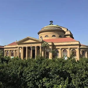 Porta Maqueda Palermo